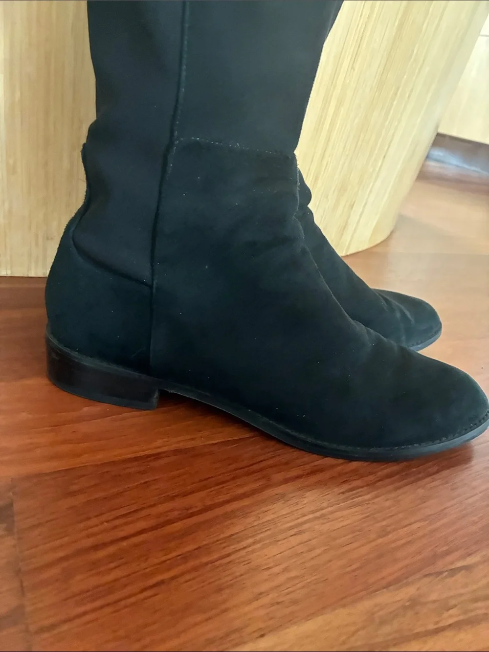 Stuart Weitzman suede black boot Size 9